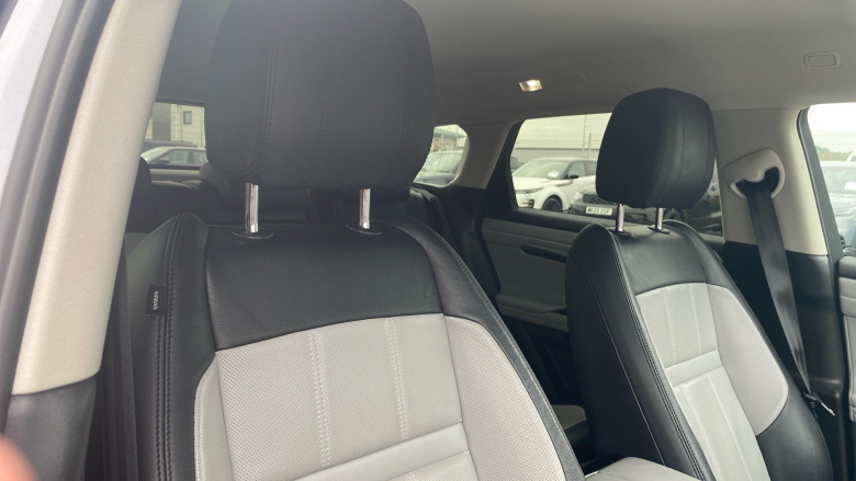 Land Rover Range Rover Evoque 2.0 D150 R-Dynamic 5dr 2WD Diesel Hatchback